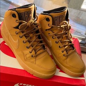 Black $ Gold Air Force!